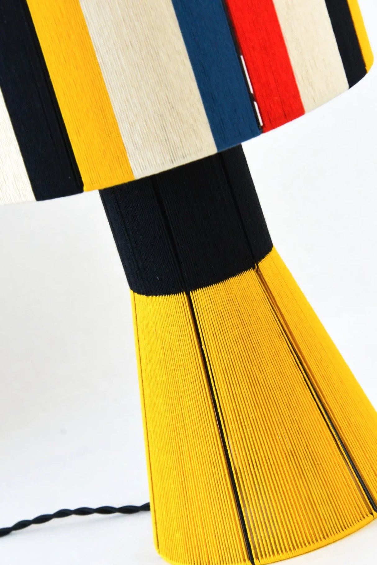 L’Irrésistible PRIMAIRES Tafellamp / Les Belles Allumées