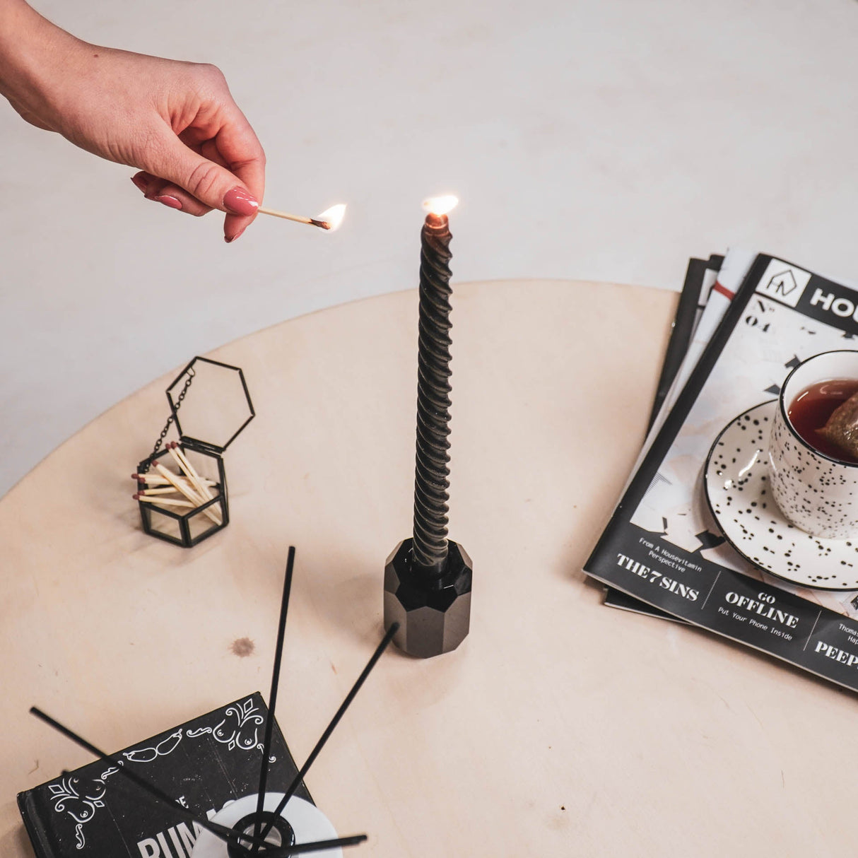 Gedraaide Kaarsen Zwart (Set van 4) / Housevitamin