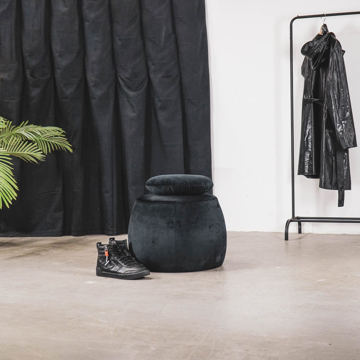 Velvet Poef (50×50×38 cm) / Housevitamin