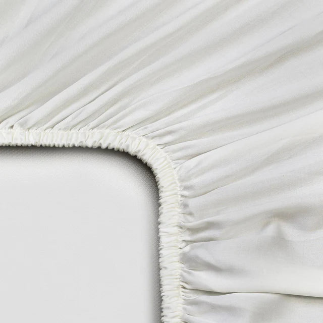 Hoeslaken Satijn Off White (180×200×15) / Coco & Cici