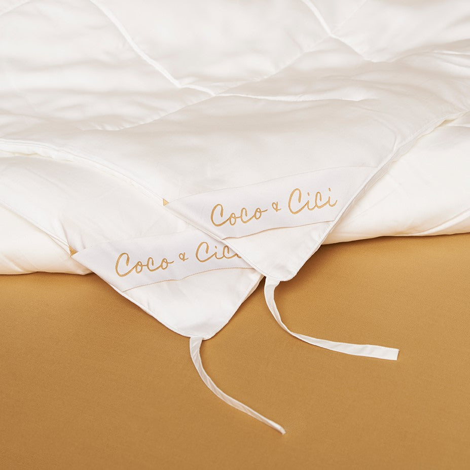 Vier Seizoenen Dekbed Satijn (240×220) / Coco & Cici