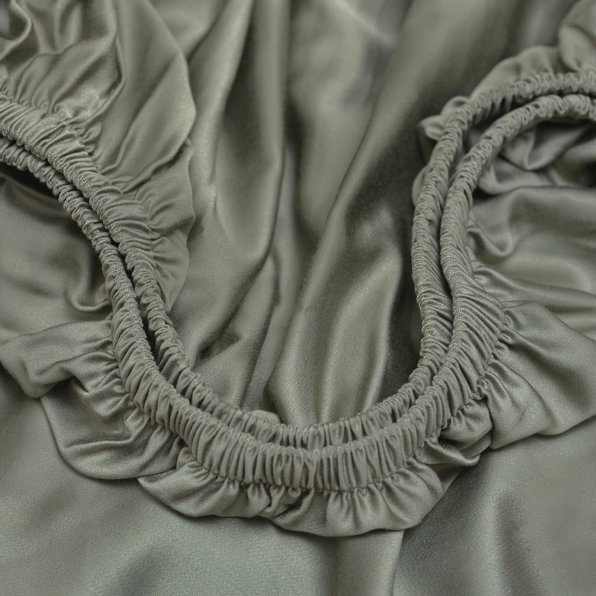 Hoeslaken Bamboe Olijfgroen (90×210×30) / Coco & Cici