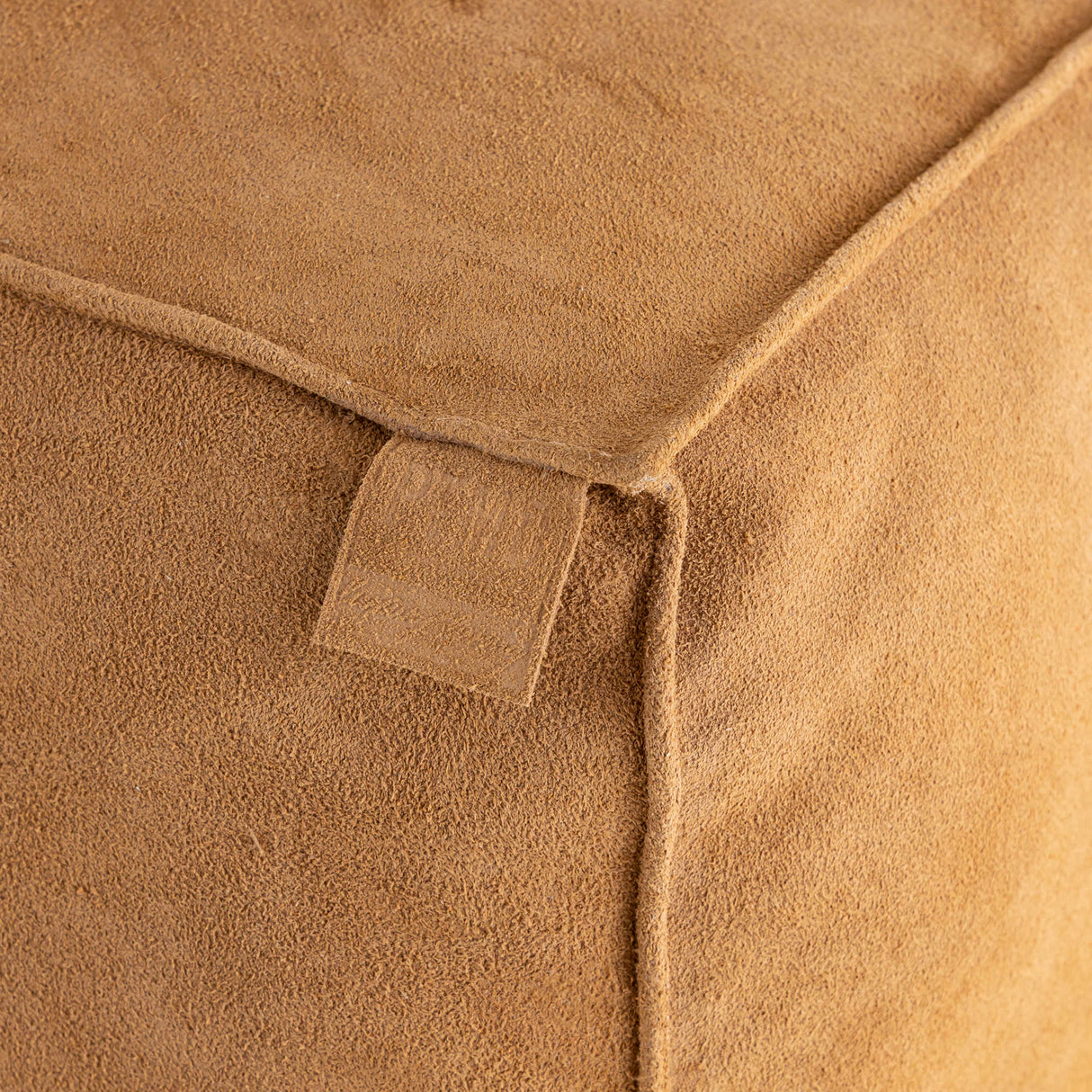 Marieke Camel - Suede Leren Poef (Rechthoekig) - PTMD