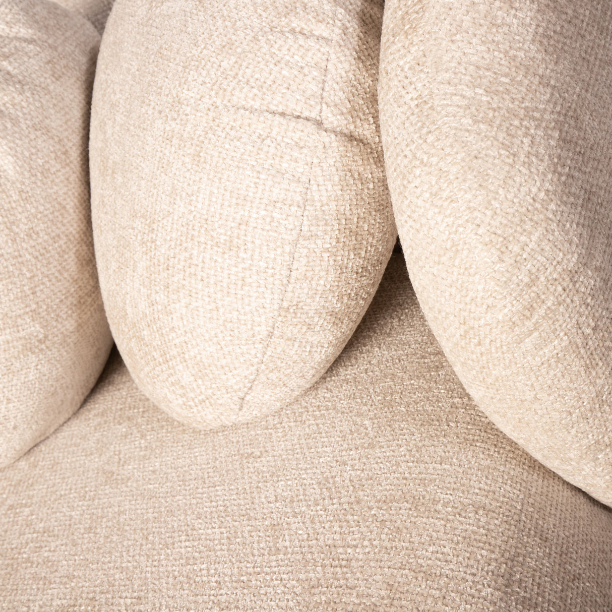 Aphrodite Loveseat Cream / PTMD