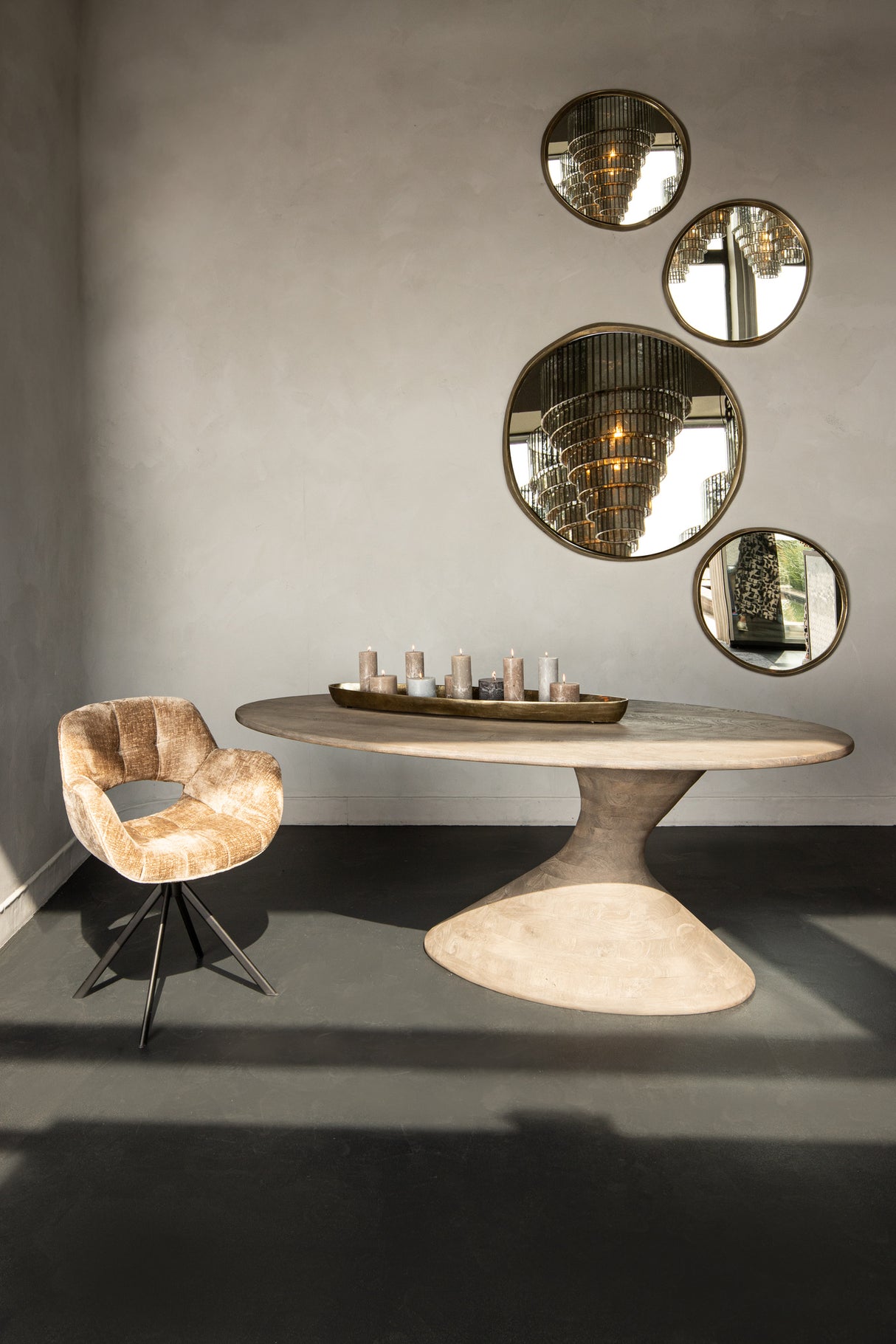 Nemo Grey - Ovale Eettafel van Mangohout (220 cm) - PTMD