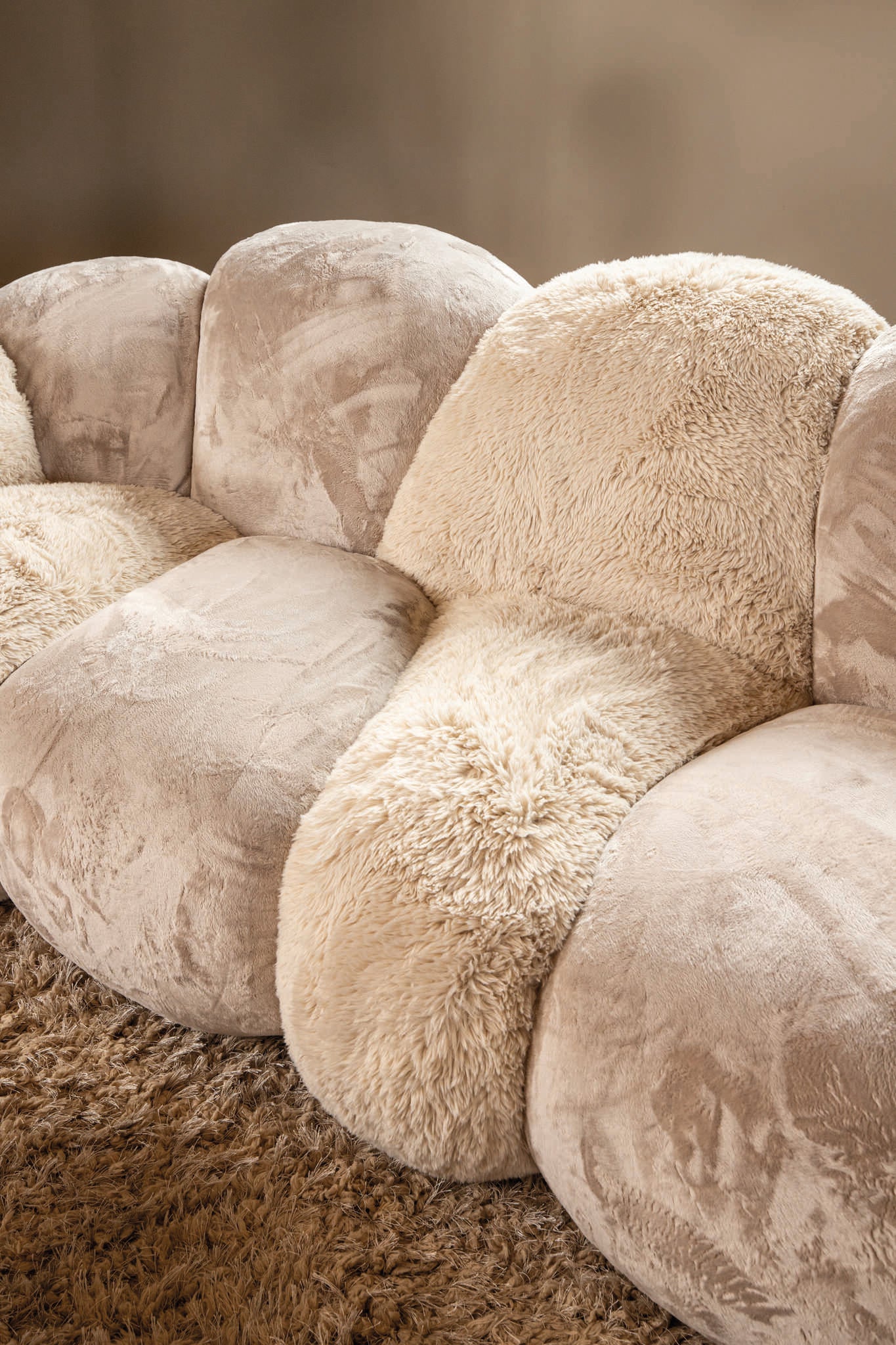 Lush Beige - Gebogen Designbank met Luxe Textuur - PTMD