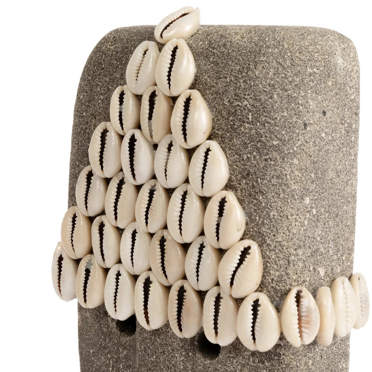 Sumba Steenbeeld op Standaard #32 / Bazar Bizar