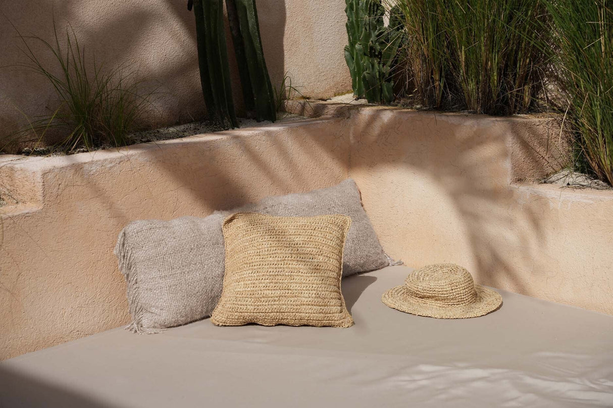 Oh My Gee Kussenhoes Beige (35×100) / Bazar Bizar