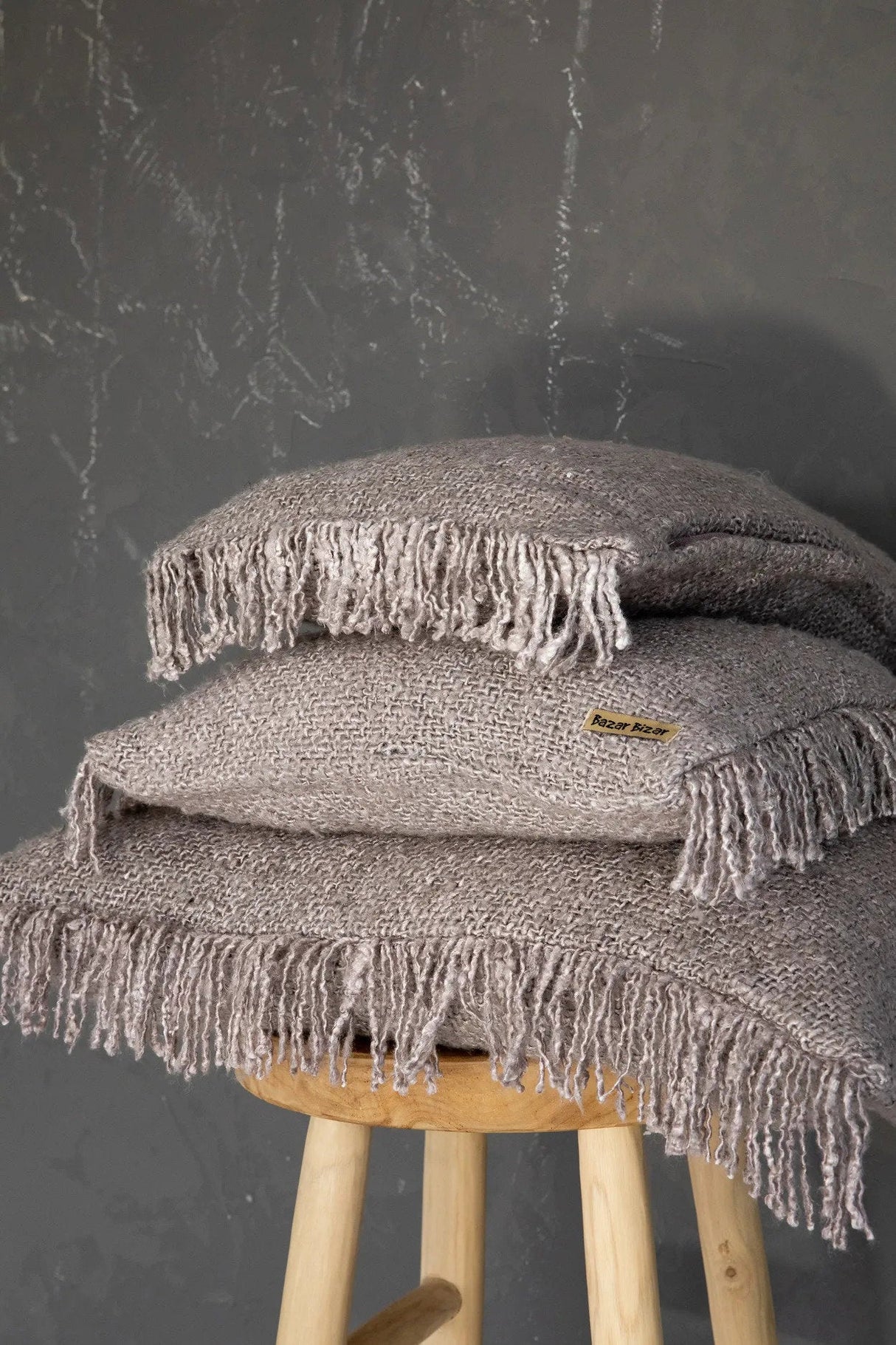 Oh My Gee Kussenhoes Parelgrijs (60×60) / Bazar Bizar