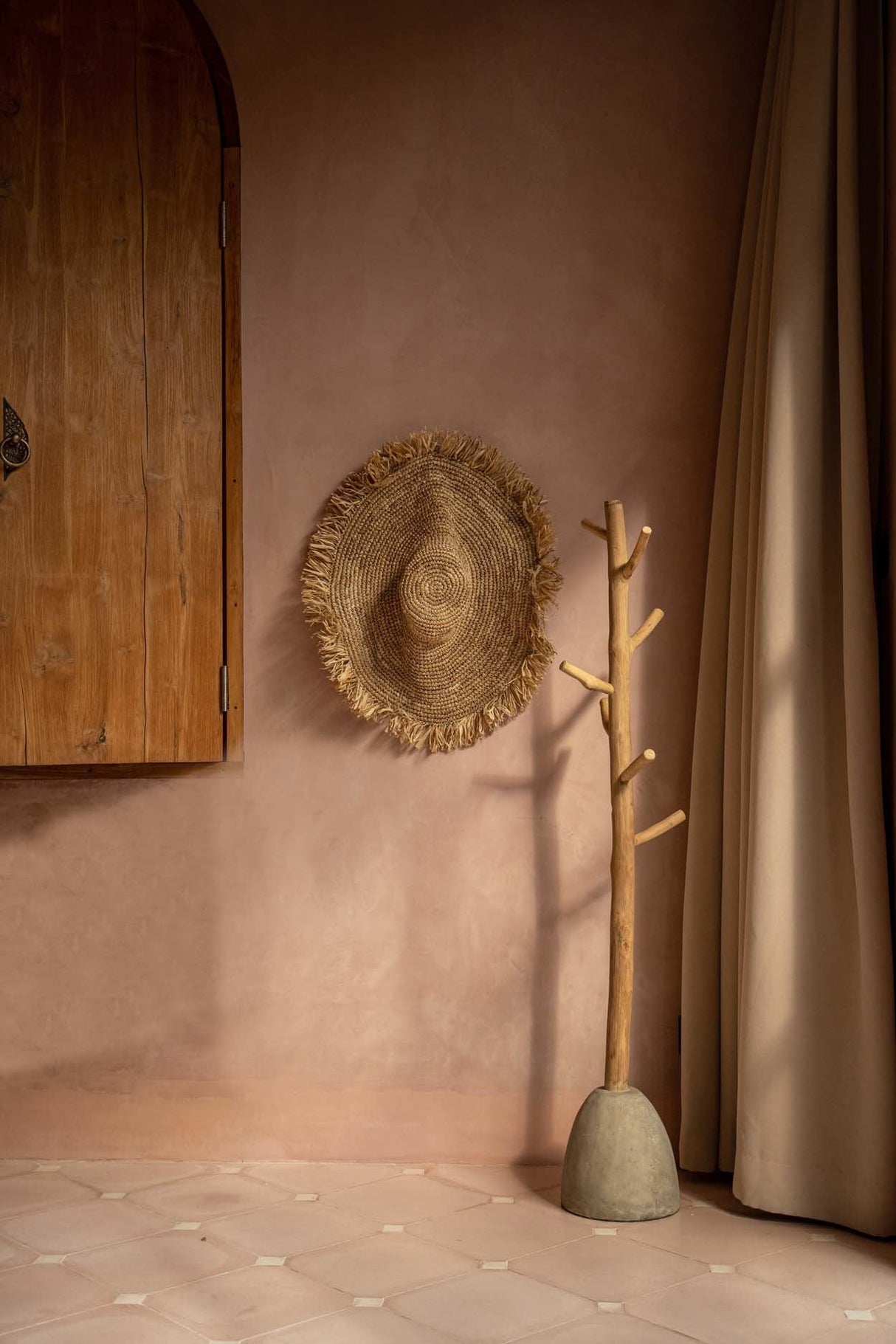 Concrete Kapstok / Bazar Bizar