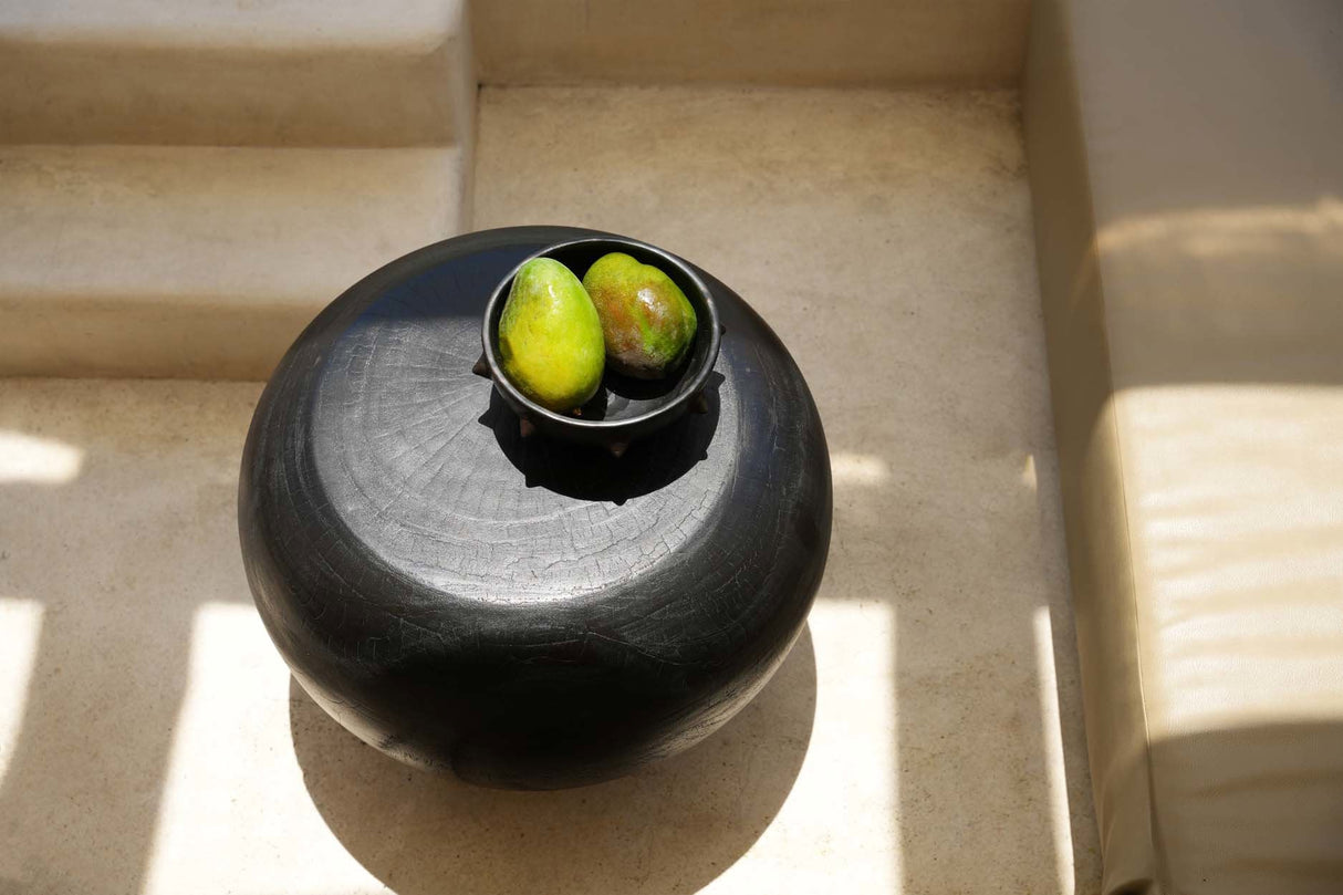 Burned Ethnic Kom / Bazar Bizar