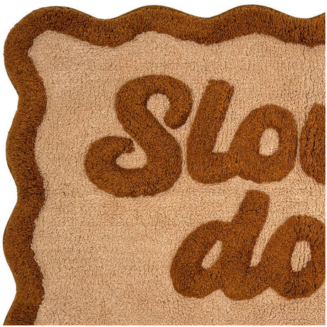 Badmat Slow Down Katoen Oker (50x80cm) Nieuw Voorjaar/Zomer 2026 - KERSTEN