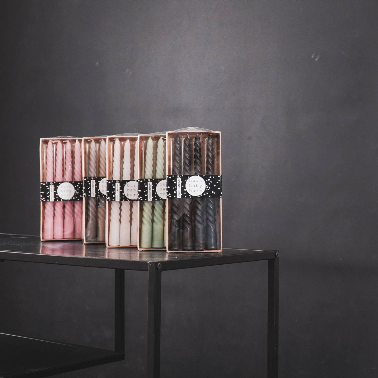 Gedraaide Kaarsen Zwart (Set van 4) / Housevitamin