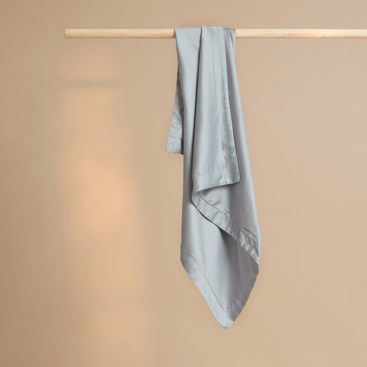 Kussensloop Satijn Grijs Blauw (60×70) / Coco & Cici