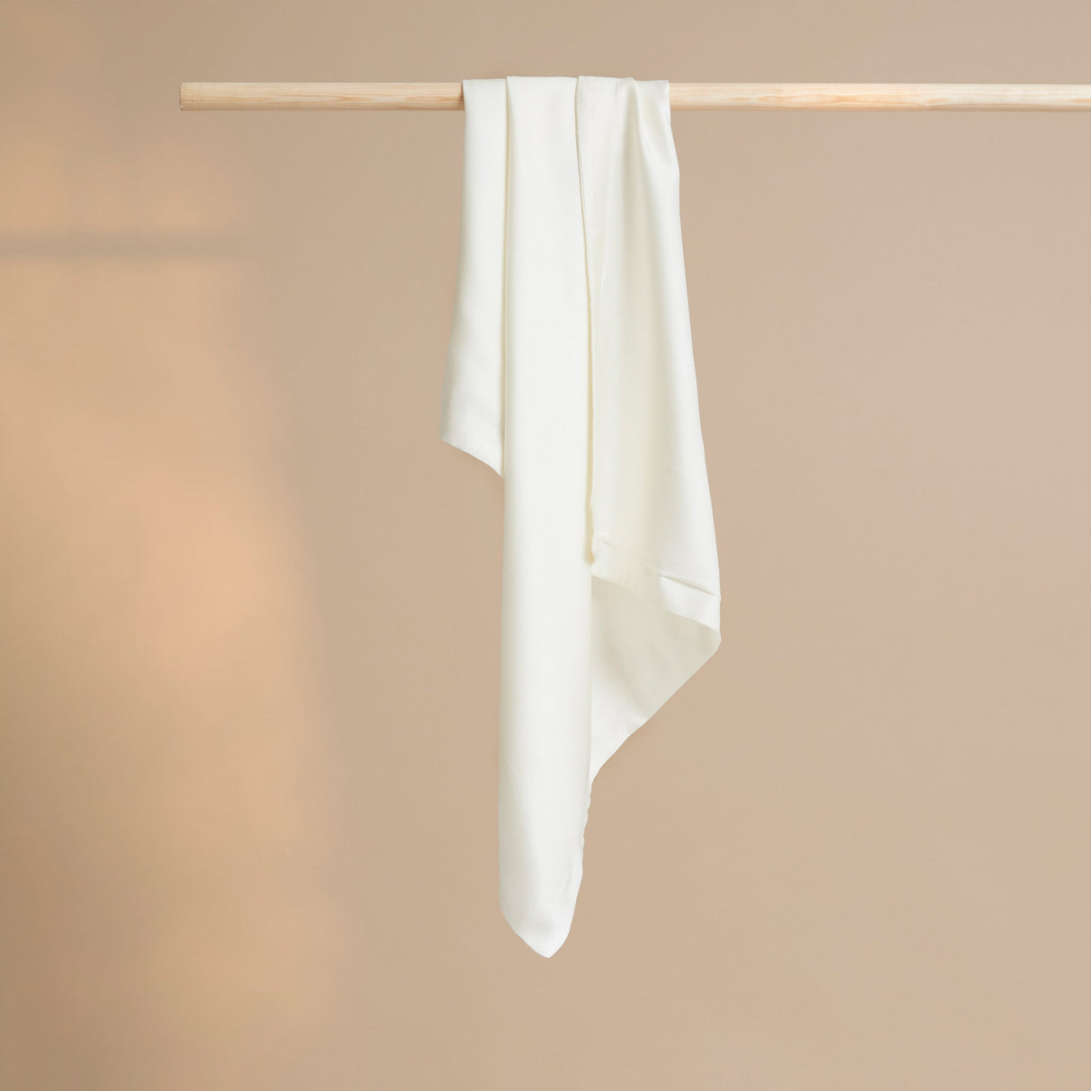 Satijn Kussensloop – Off White / Coco & Cici