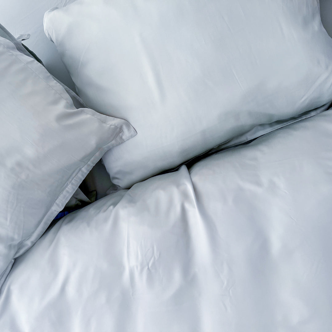 Hoeslaken Satijn Ocean Blue (180×200×5–8) / Coco & Cici