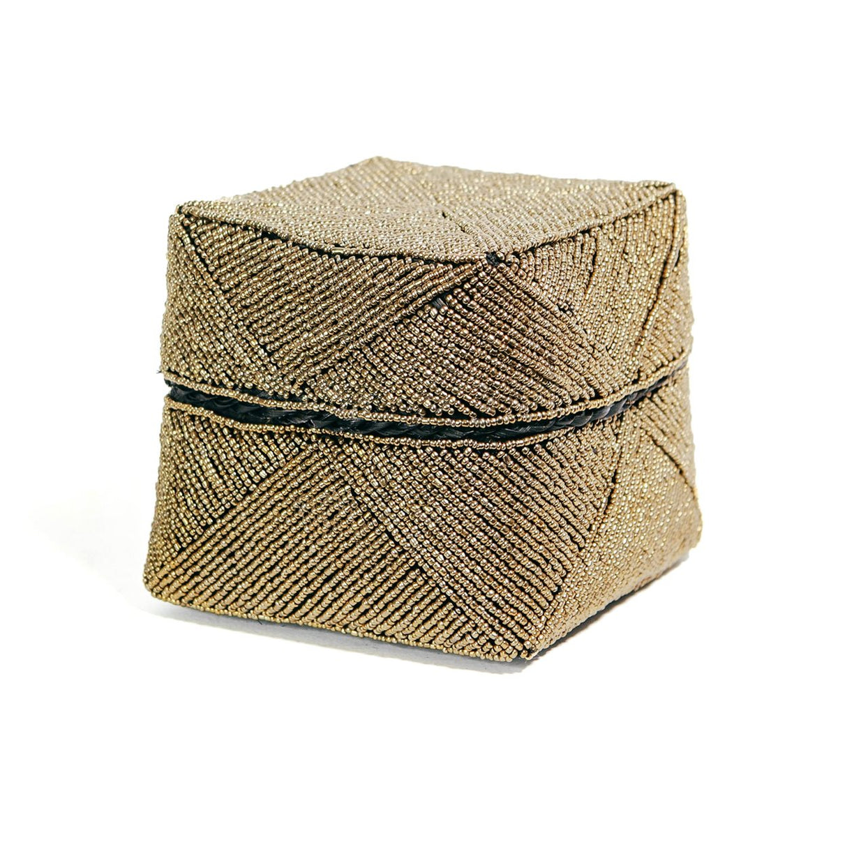 Beaded Mand (L) / Bazar Bizar