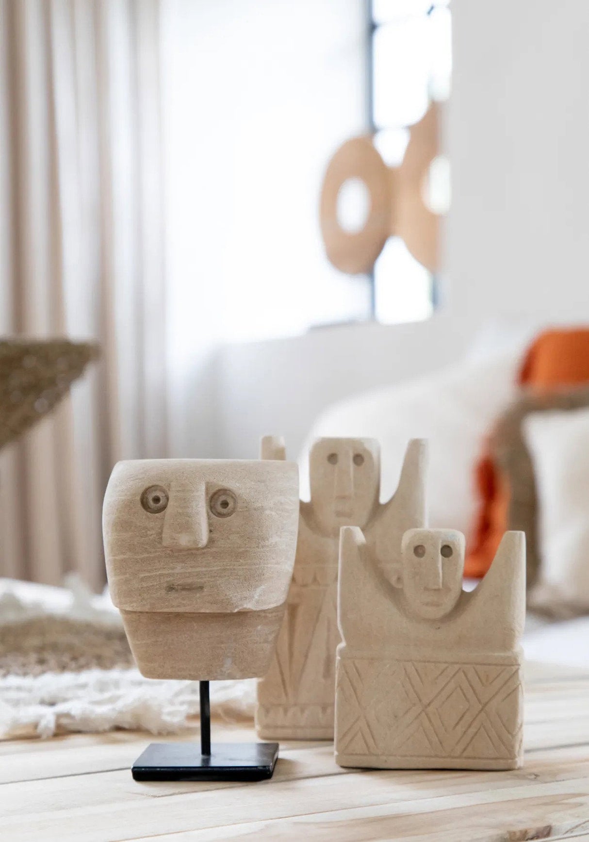 Sumba Stenenbeeld op Standaard #23 / Bazar Bizar