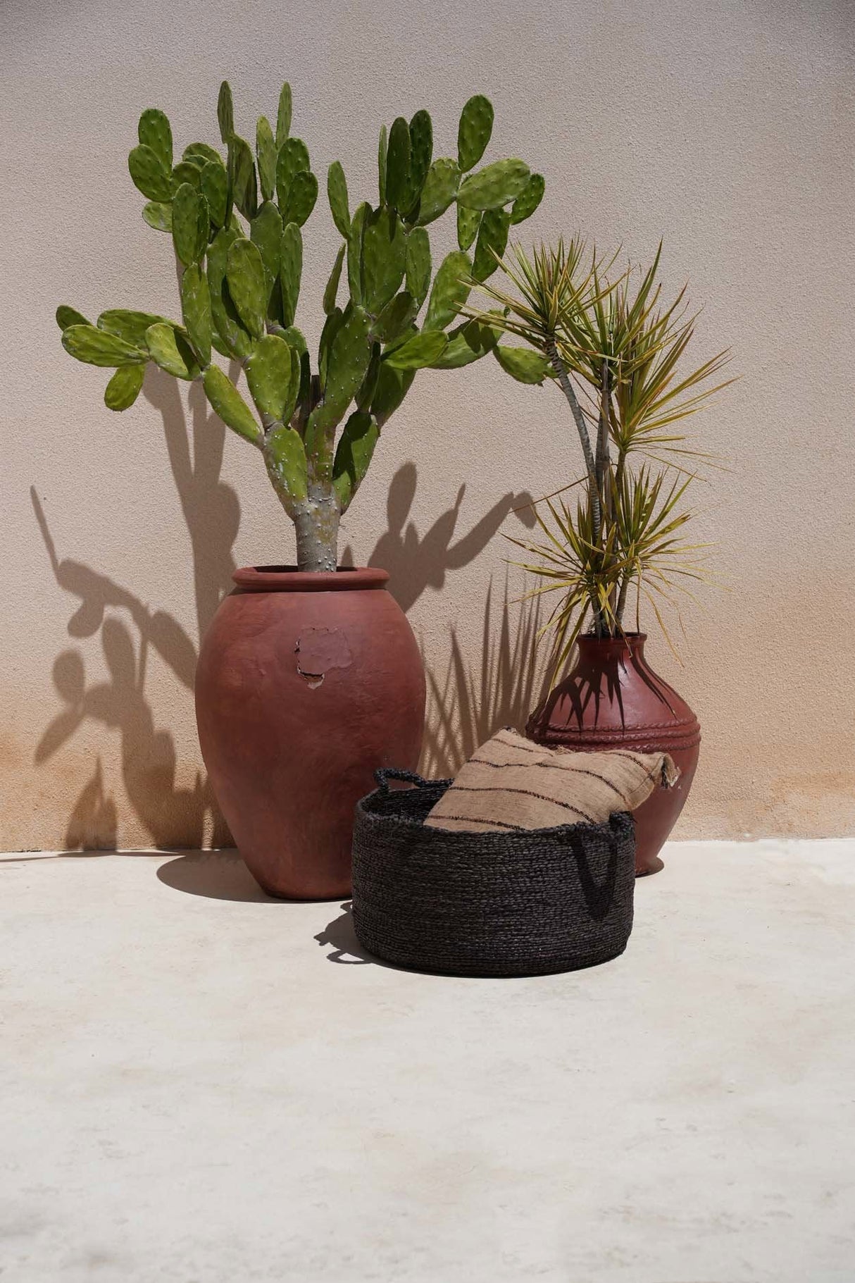 Les Quatre Mains Mand (L) / Bazar Bizar