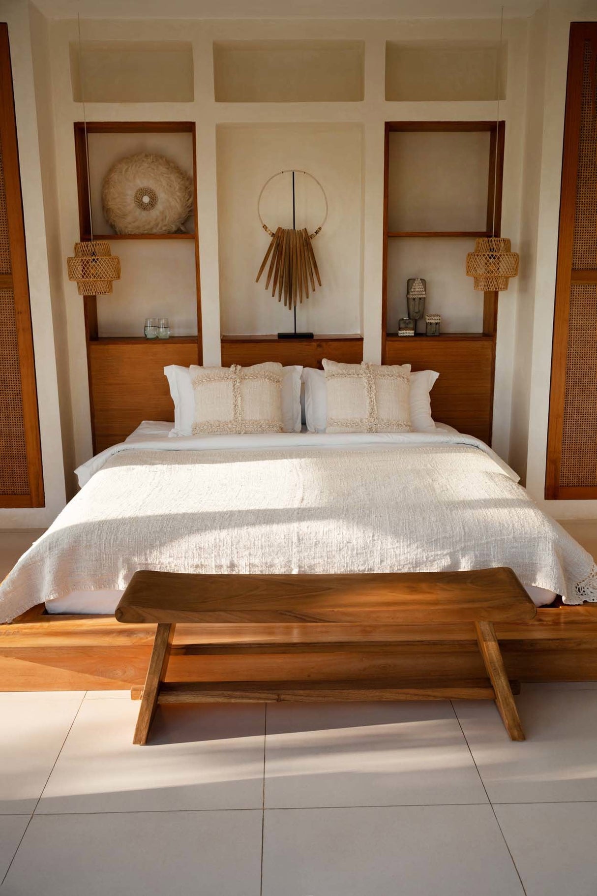 Suar Bank / Bazar Bizar