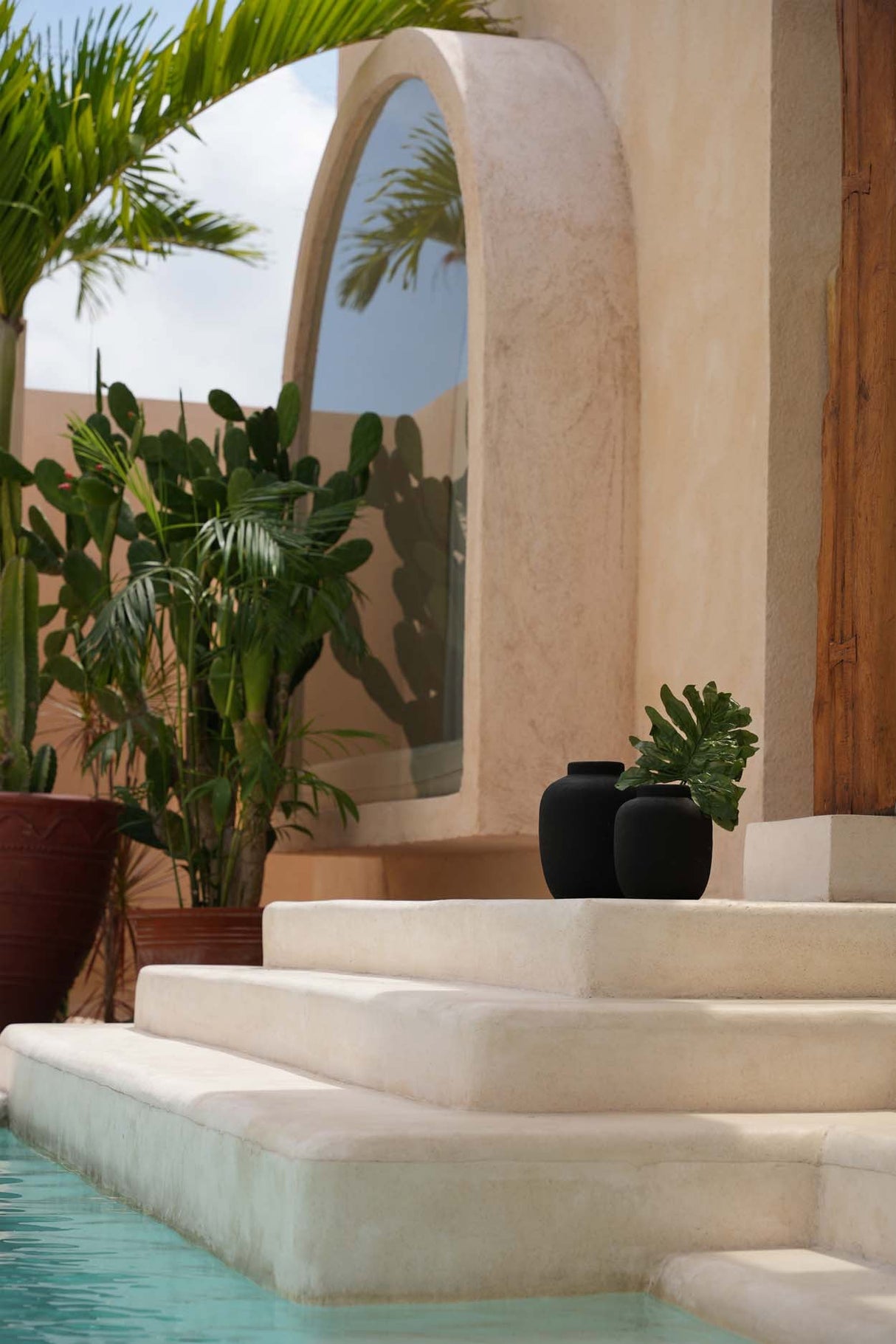 Peaky Vaas (L) / Bazar Bizar