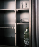 Louvre Kast – Black Oak / Njordec